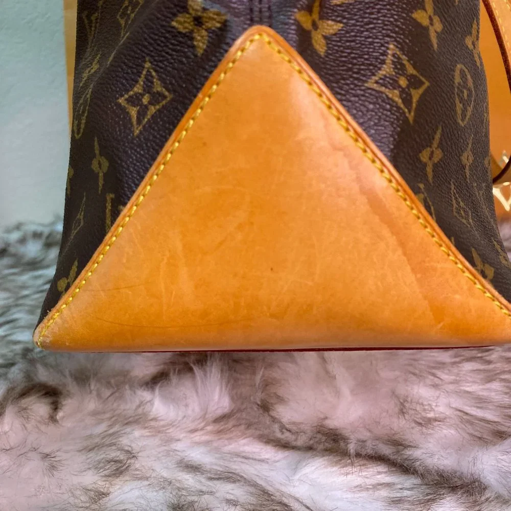 LOUIS VUITTON MONOGRAM CABAS MEZZO - Picture 7 of 15
